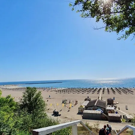Apartament La 1 Minut De Plaja Constanta