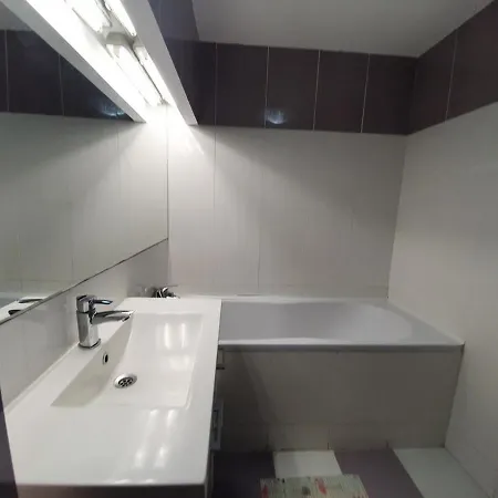 Apartament La 1 Minut De Plaja Apartment *